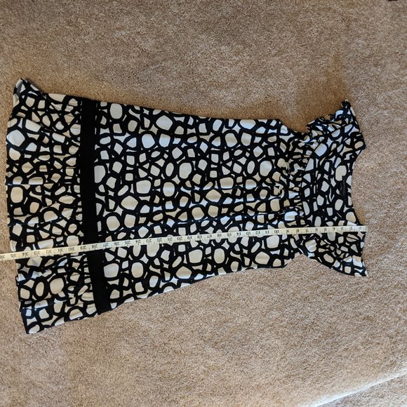 ✨ BCBGMaxazria black & cream print flounce dress Small - Picture 7 of 11